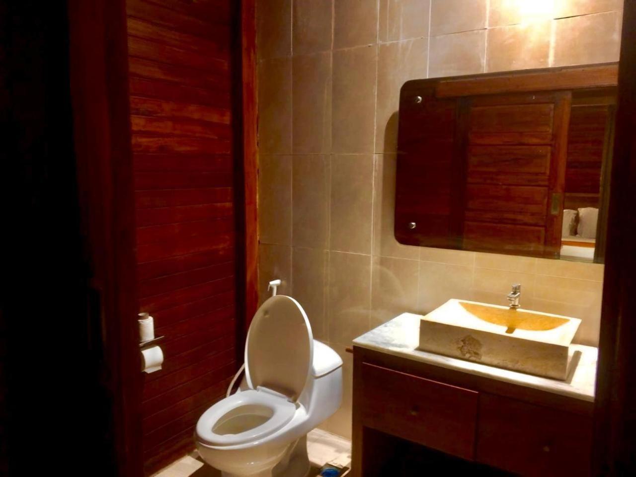 Uli Wood Villa, Jimbaran Bali - Near Gwk Buitenkant foto